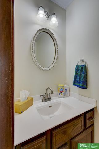 1602 Lawrence Lane, Bellevue, NE 68005