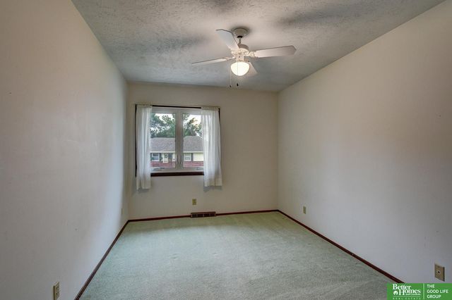 1602 Lawrence Lane, Bellevue, NE 68005