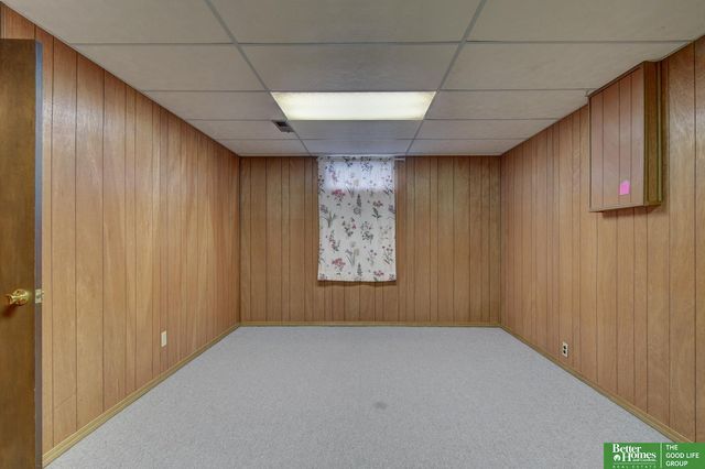 1602 Lawrence Lane, Bellevue, NE 68005