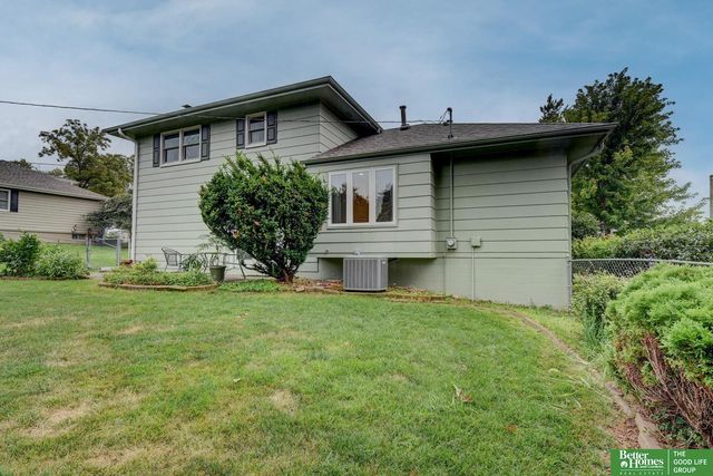 1602 Lawrence Lane, Bellevue, NE 68005