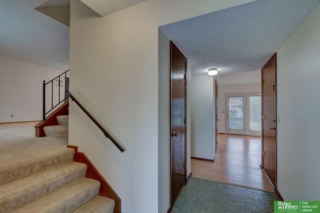 1602 Lawrence Lane, Bellevue, NE 68005