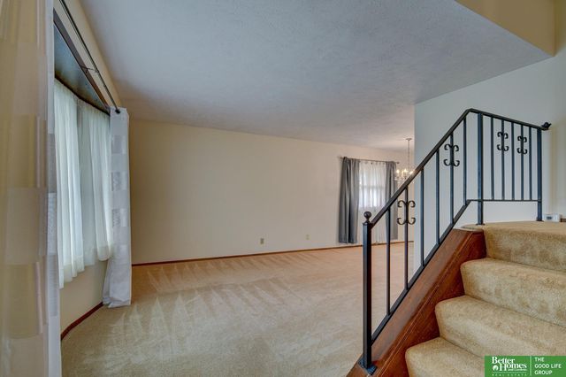 1602 Lawrence Lane, Bellevue, NE 68005