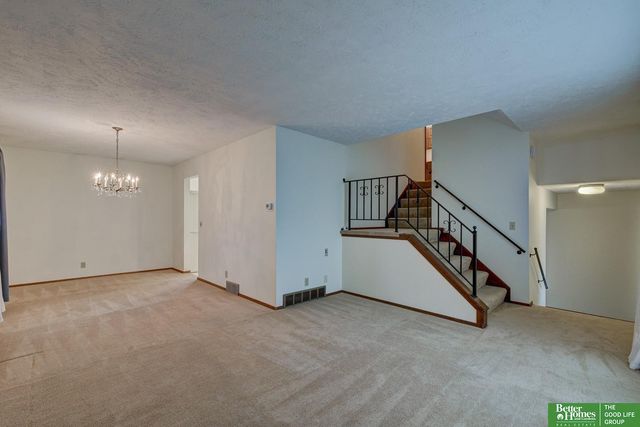 1602 Lawrence Lane, Bellevue, NE 68005