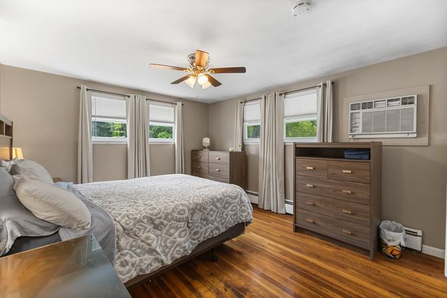 24 June Street Ter, Worcester, MA 01602