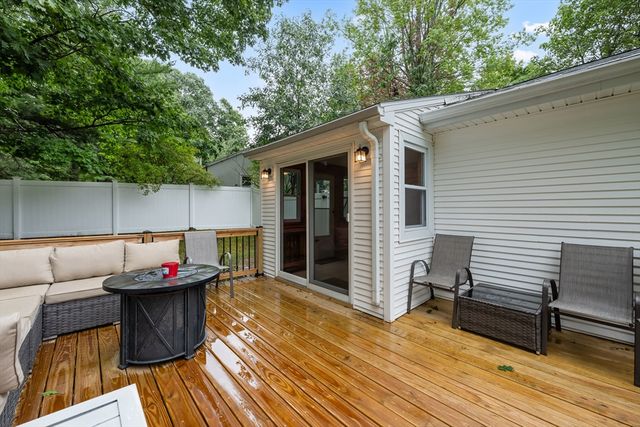 24 June Street Ter, Worcester, MA 01602