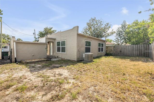 315 SEARS AVENUE, Daytona Beach, FL 32118