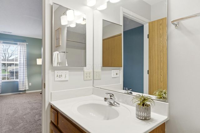 8607 Victoria Meadow Lane, Reynoldsburg, OH 43068