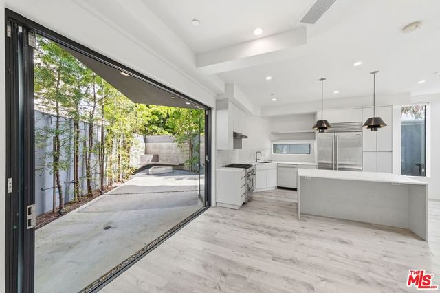 407 Rialto Avenue, Venice, CA 90291