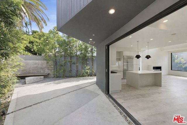 407 Rialto Avenue, Venice, CA 90291