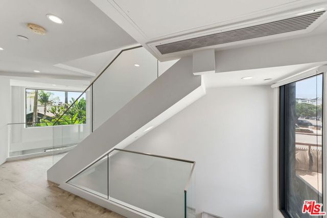 407 Rialto Avenue, Venice, CA 90291