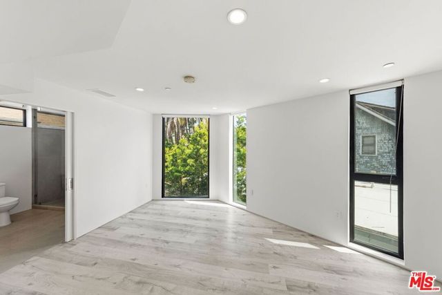 407 Rialto Avenue, Venice, CA 90291