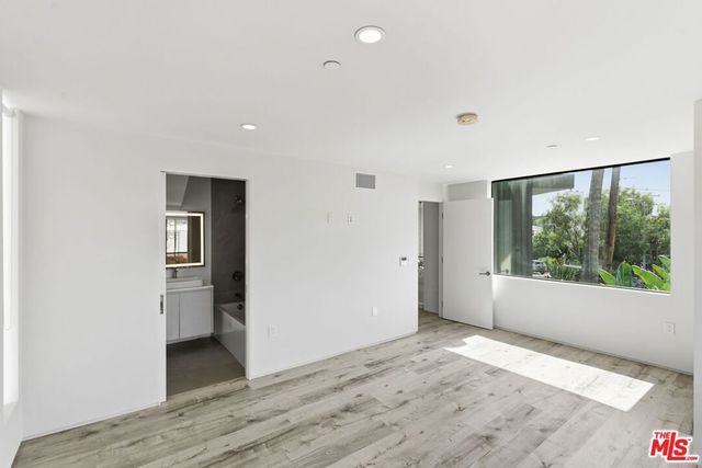 407 Rialto Avenue, Venice, CA 90291