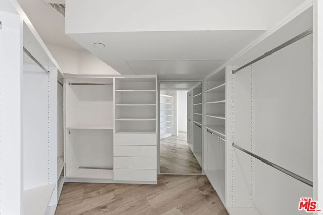 407 Rialto Avenue, Venice, CA 90291