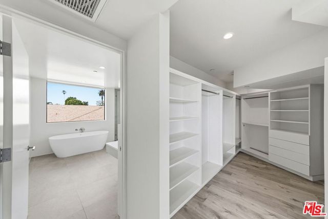 407 Rialto Avenue, Venice, CA 90291