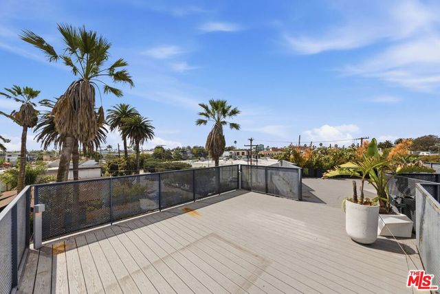 407 Rialto Avenue, Venice, CA 90291