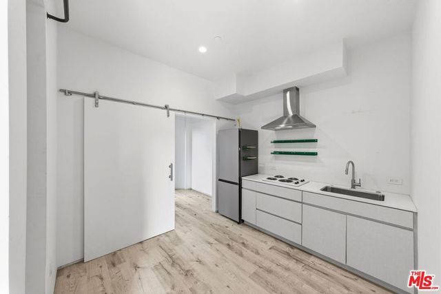 407 Rialto Avenue, Venice, CA 90291