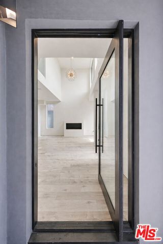 407 Rialto Avenue, Venice, CA 90291