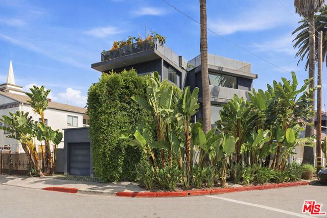 407 Rialto Avenue, Venice, CA 90291