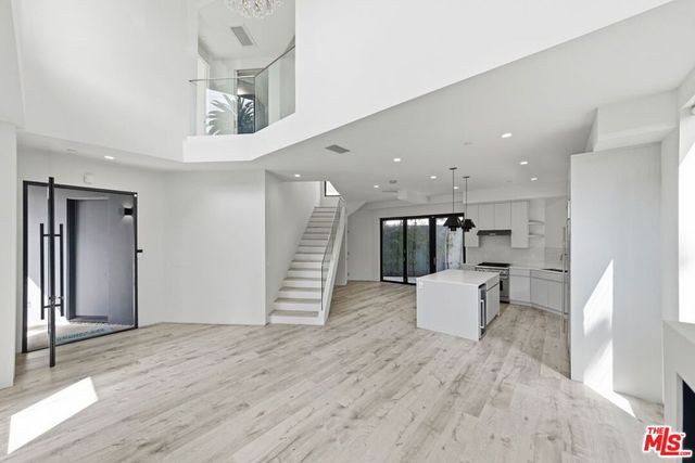 407 Rialto Avenue, Venice, CA 90291