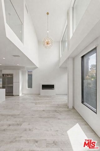 407 Rialto Avenue, Venice, CA 90291