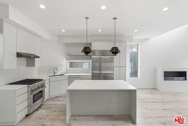 407 Rialto Avenue, Venice, CA 90291