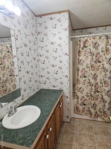 312 Black Oak, Flint, MI 48506
