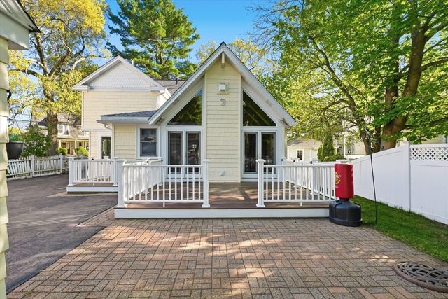 349 Auburndale Ave, Newton, MA 02466