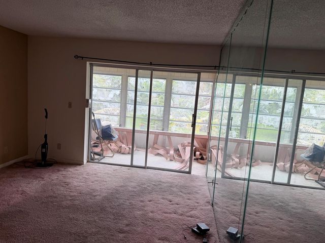 3090 NW 46th Avenue 211c, Lauderdale Lakes, FL 33313