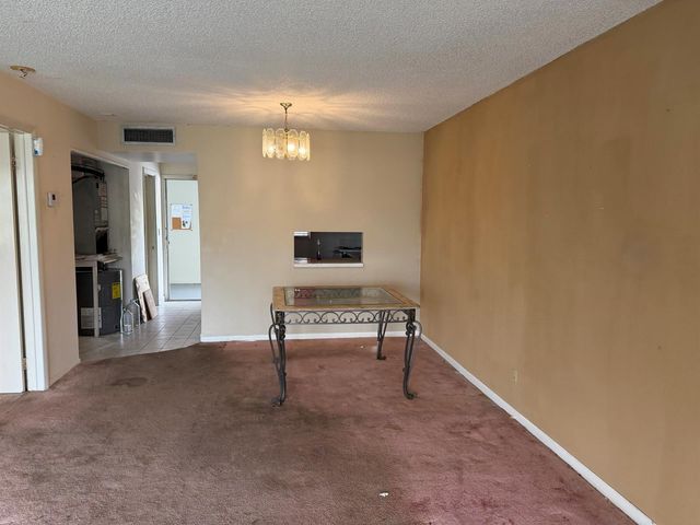 3090 NW 46th Avenue 211c, Lauderdale Lakes, FL 33313