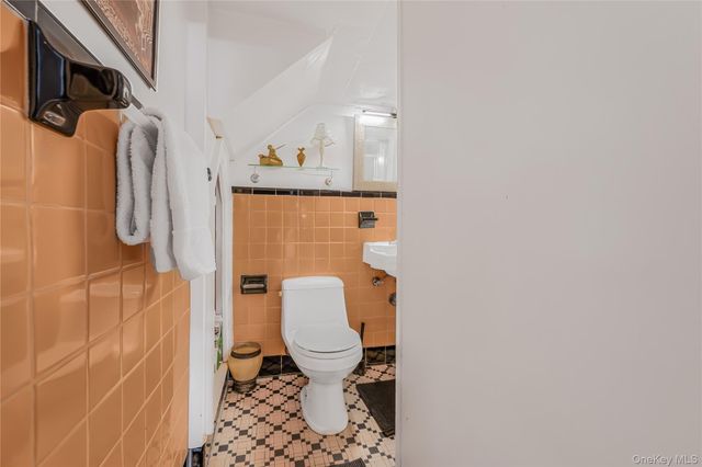 13225 82nd Street, Ozone Park, NY 11417