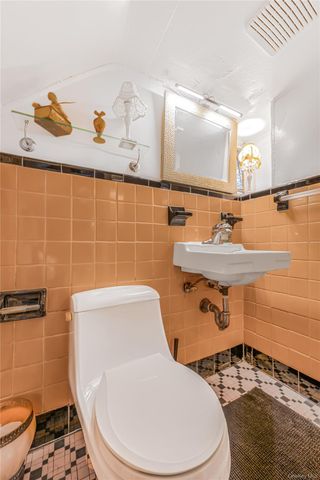 13225 82nd Street, Ozone Park, NY 11417