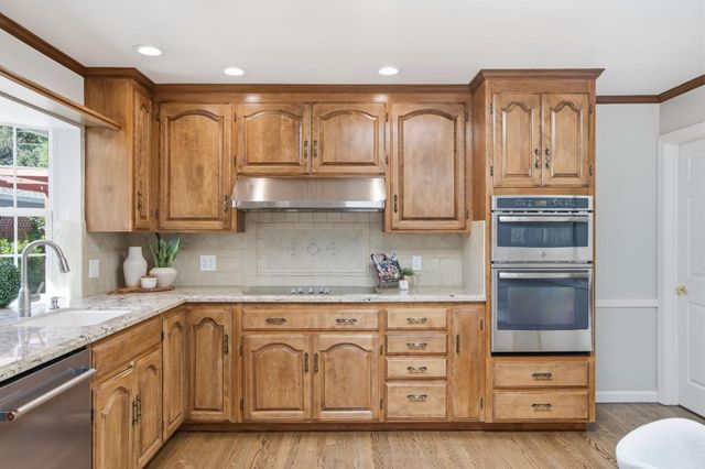 325 Palomar Court, San Bruno, CA 94066