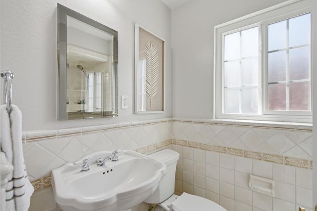 325 Palomar Court, San Bruno, CA 94066
