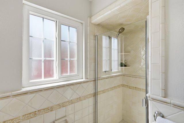 325 Palomar Court, San Bruno, CA 94066