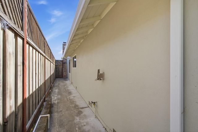 325 Palomar Court, San Bruno, CA 94066