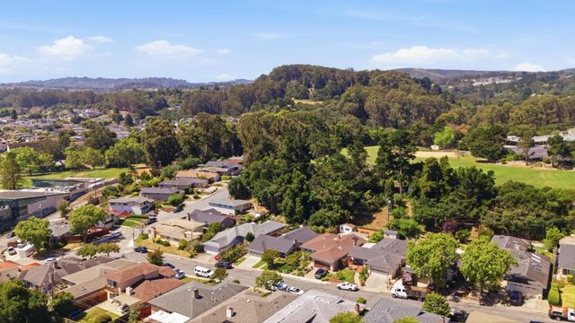 325 Palomar Court, San Bruno, CA 94066