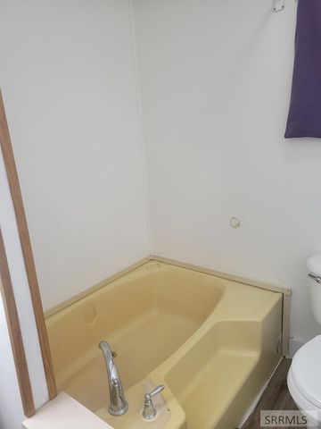 3774 Highway 33, Sugar City, ID 83448