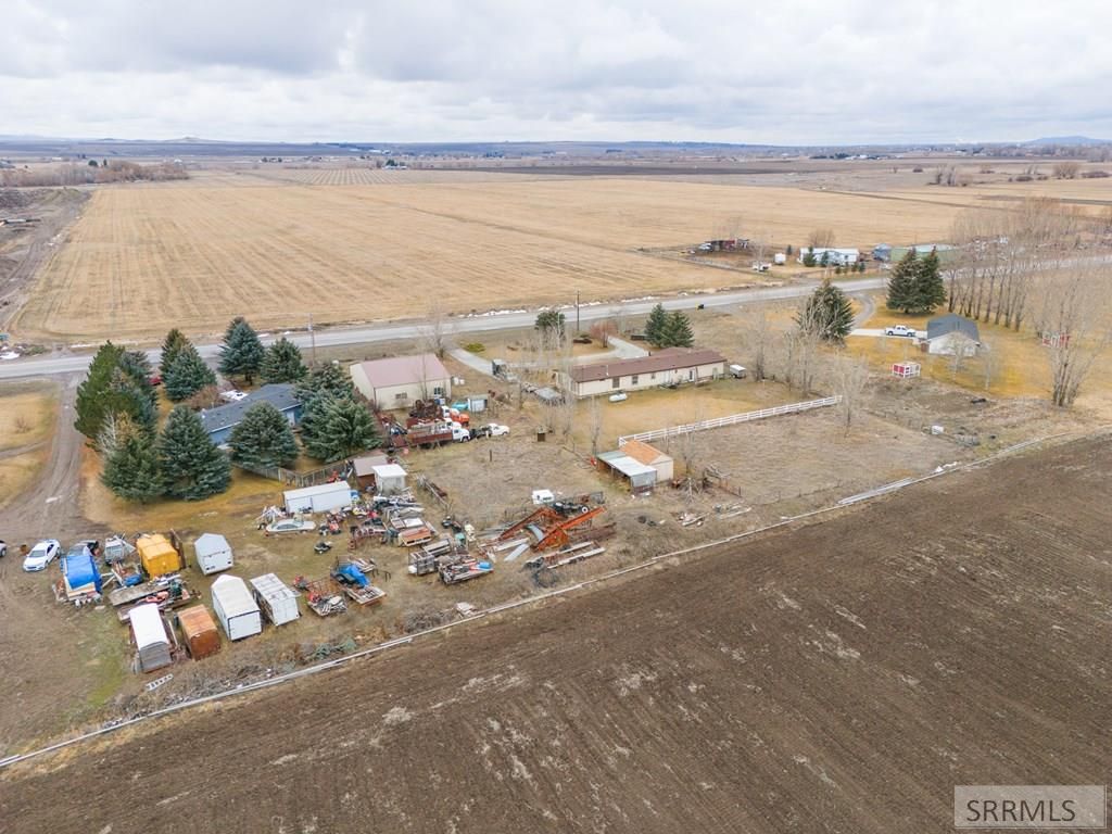 Image 12 of property listing at 3774 Highway 33, Sugar City, ID 83448