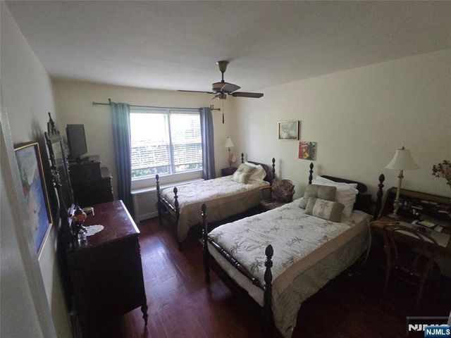 152 Boyden Avenue A, Maplewood, NJ 07040