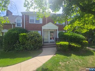 152 Boyden Avenue A, Maplewood, NJ 07040