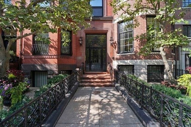 205 Commonwealth Avenue 6, Boston, MA 02116