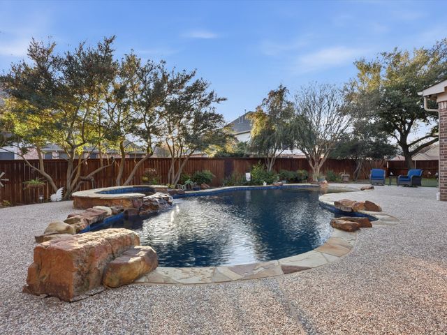 2632 Lakebend Drive, Grand Prairie, TX 75054