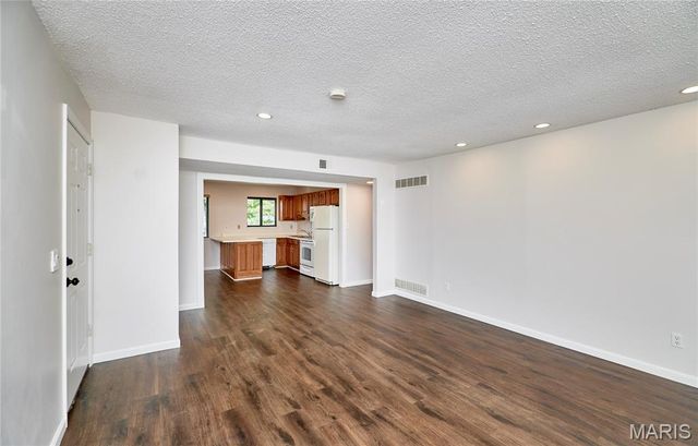 80 Lemans Court 80, Lake St Louis, MO 63367