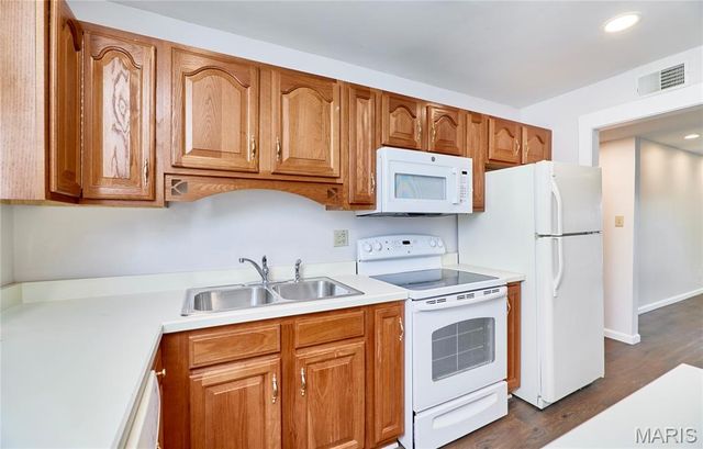 80 Lemans Court 80, Lake St Louis, MO 63367