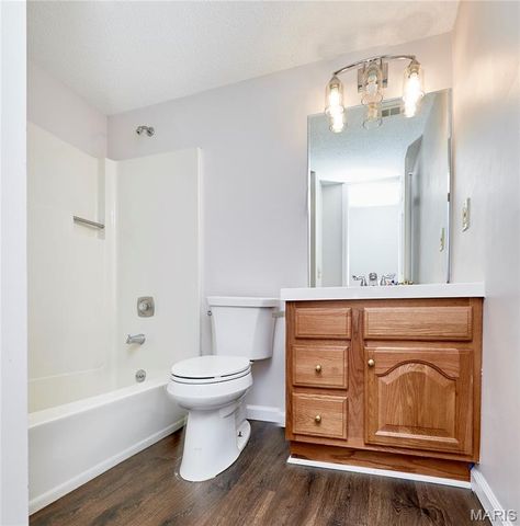 80 Lemans Court 80, Lake St Louis, MO 63367