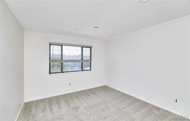 80 Lemans Court 80, Lake St Louis, MO 63367