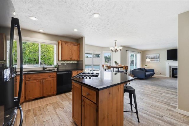 2221 S Steen Rd, Spokane Valley, WA 99037