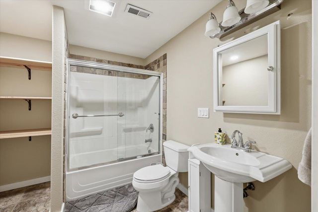 2221 S Steen Rd, Spokane Valley, WA 99037