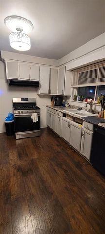 4115 E Outer Drive, Detroit, MI 48234