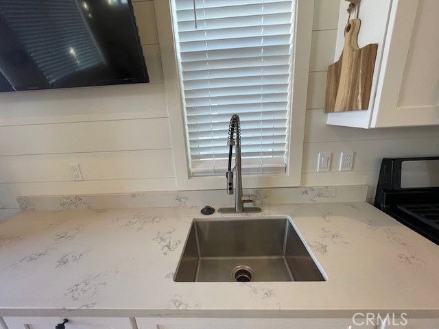 313 1st Street E, La Habra, CA 90631